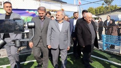 افتتاح دو چمن‌ مصنوعی در مدارس نوشهر و چالوس