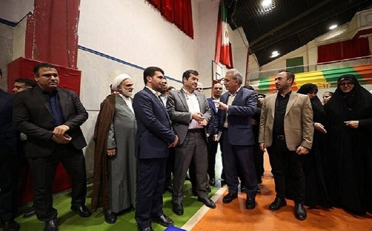 آئین بدرقه کاروان ورزشی دانش آموزی جمهوری اسلامی ایران‌ با حضور رئیس آموزش و پرورش