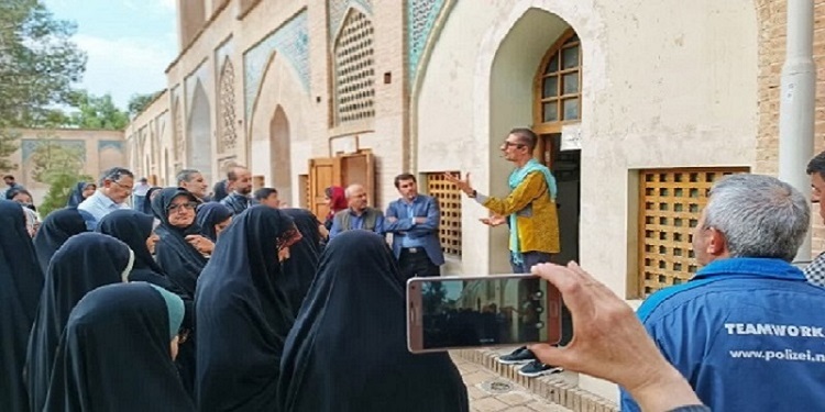 عنوان: میراث فرهنگی، پشتوانه‌ای برای خودباوری ایرانیان